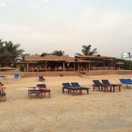Blue Corner Beach Huts & Restaurant Benaulim Exteriör bild